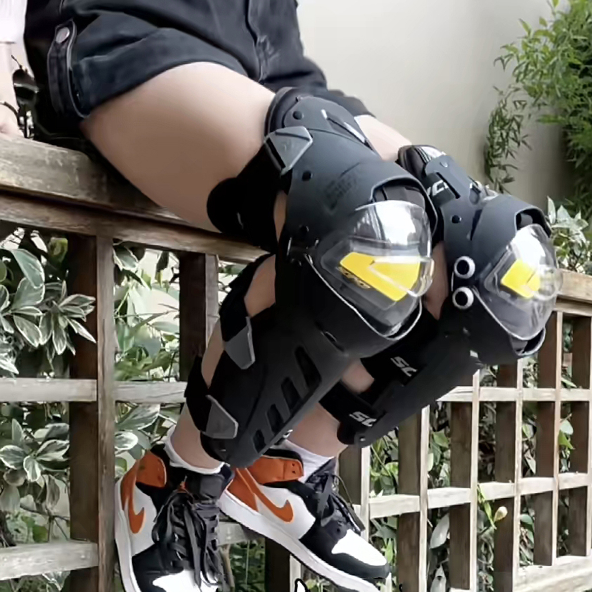 SCOYCO Motorcycle Knee Pads CE - Motorcycle Gear For Sale のレビューと価格